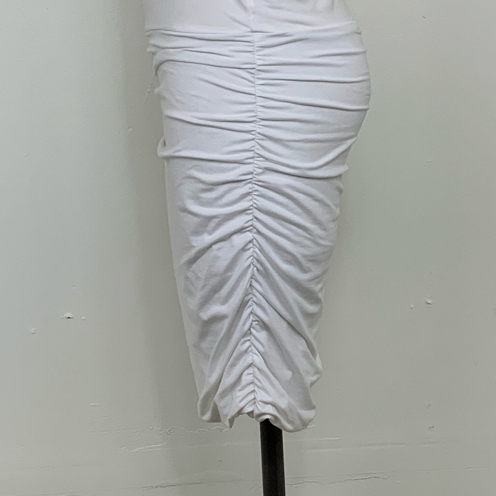 V-neck T-shirt dress - Picture 2 of 6